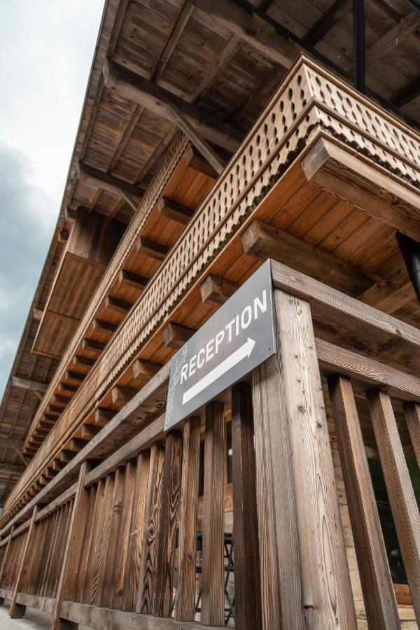 Chalet Les Cerfs ชาแตล ภายนอก รูปภาพ